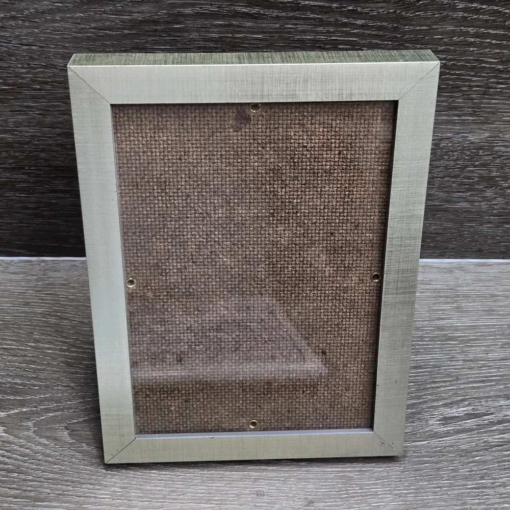Vintage Brushed Silver Tone Metal Picture Photo Frame 6.5x4.5